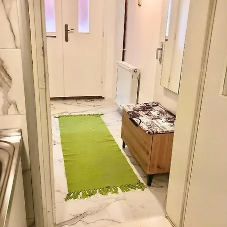 Tadija Nis شقة *